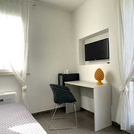 Cala Azzurra Macari Bed And Breakfast And Holidays House 외부 사진