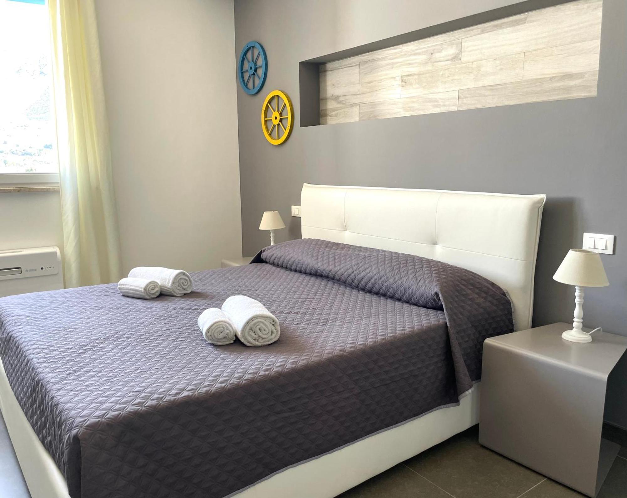 Cala Azzurra Macari Bed And Breakfast And Holidays House 외부 사진