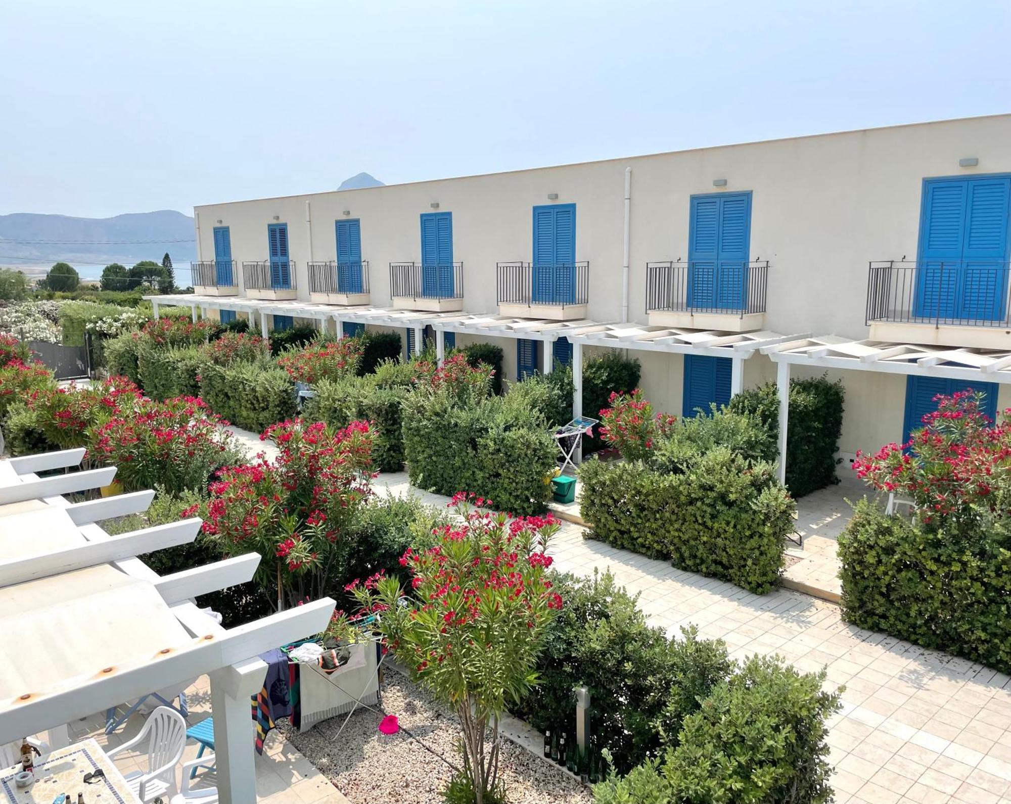 Cala Azzurra Macari Bed And Breakfast And Holidays House 외부 사진
