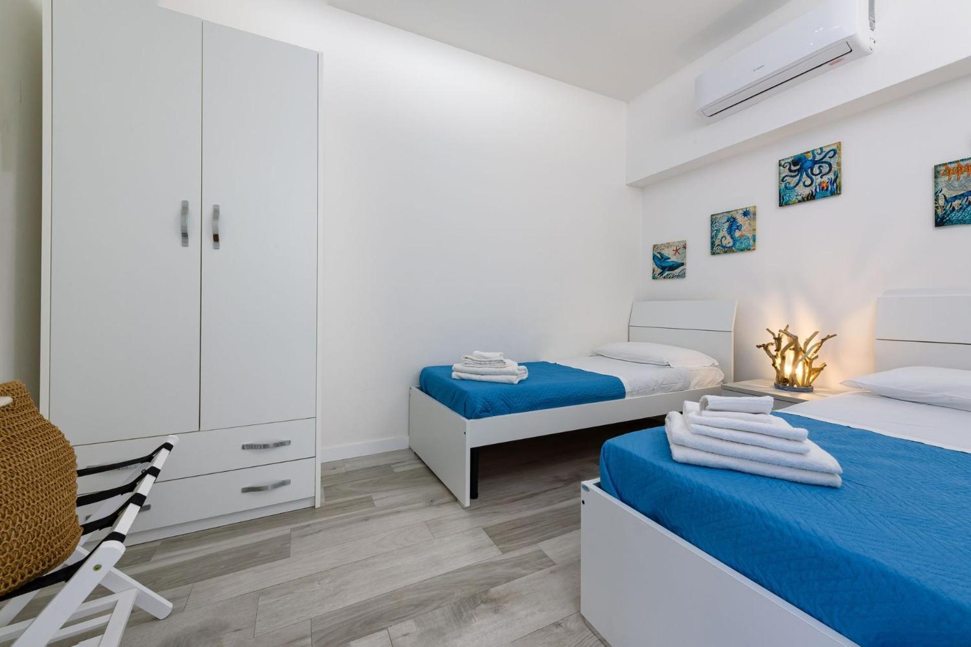 Cala Azzurra Macari Bed And Breakfast And Holidays House 객실 사진